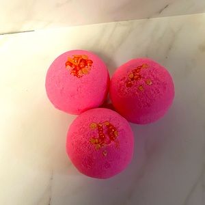 Strawberry Peach Champagne Bath Bomb